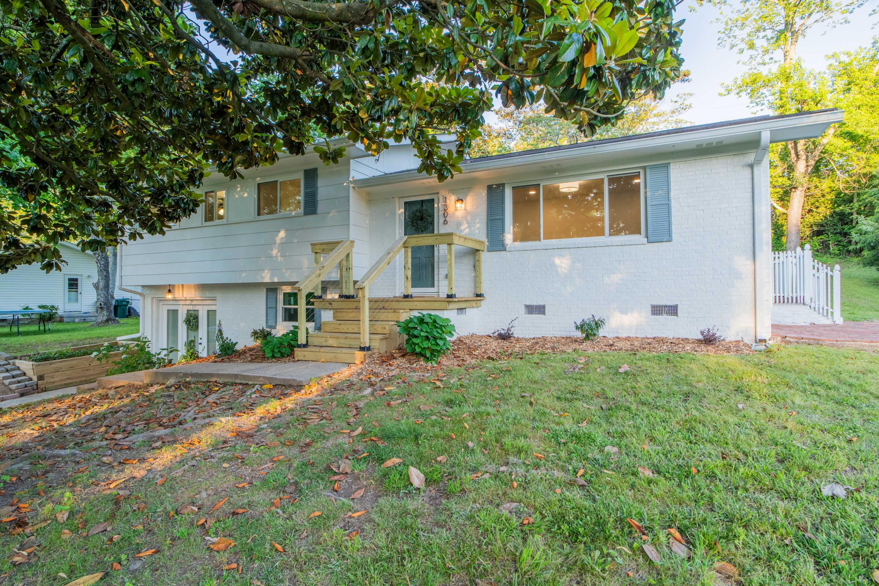 1306 Phyllis Lane, Chattanooga, Tennessee image 2