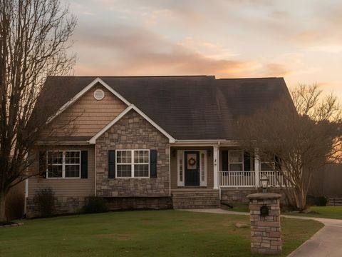 Photo of 58 Oak Run, Rock Spring, GA 30739 (MLS # 1525512)