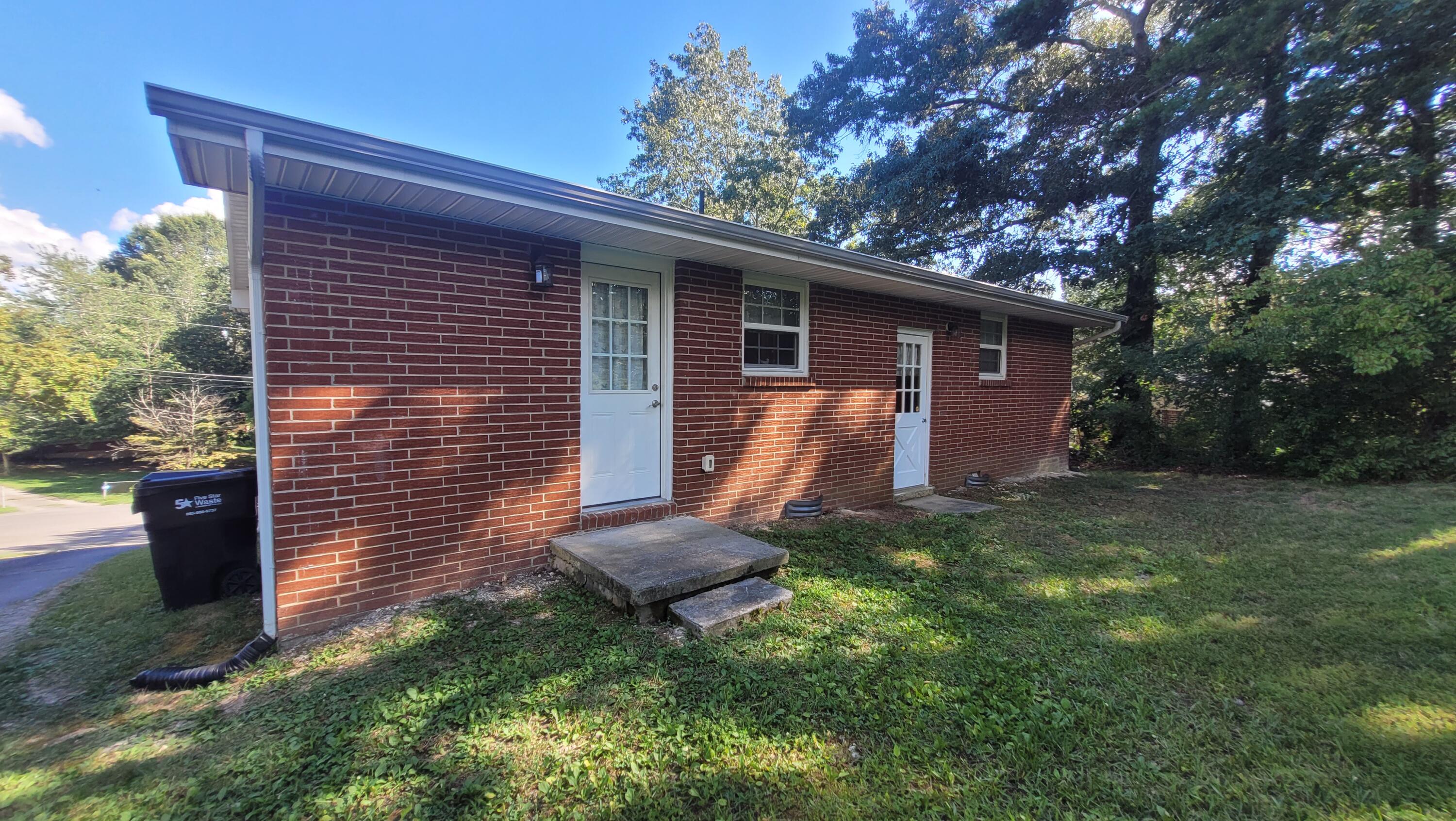 3610 King Court SE