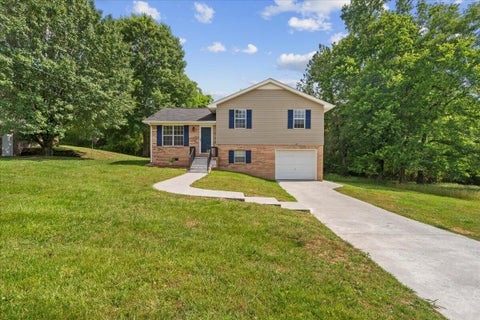 Homes For Sale - 107 Darvin Lane<br/> LaFayette, GA 30728