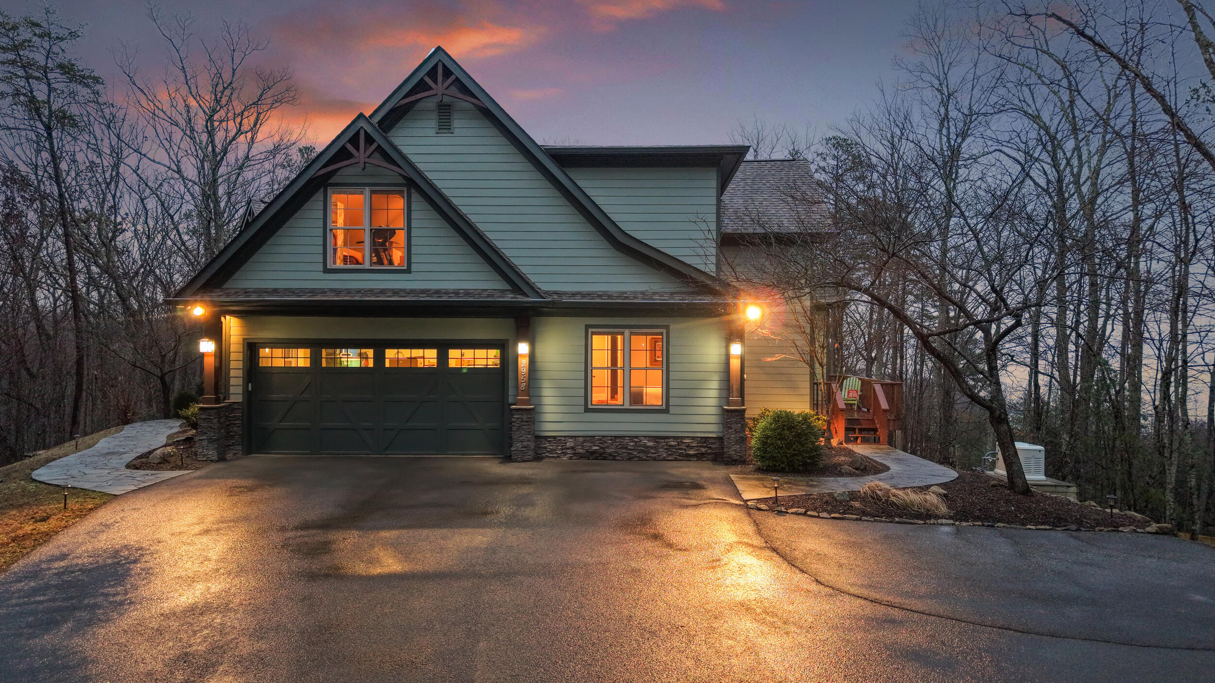 2958 Bluff View Drive W