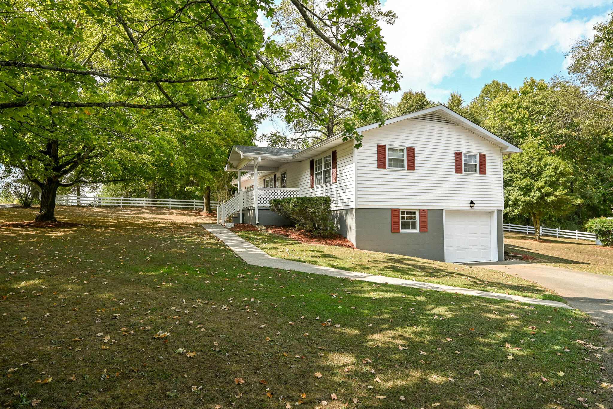 354 Glendale Lane, Charleston, Tennessee image 3