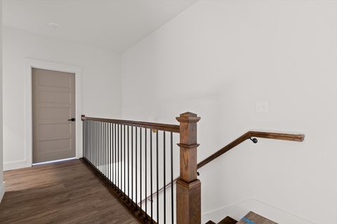 Tiny photo for 1846 Newell Avenue, Chattanooga, TN 37404 (MLS # 1530707)