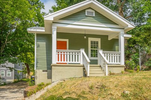 Photo of 671 Tremont Place, Chattanooga, TN 37405 (MLS # 1528862)