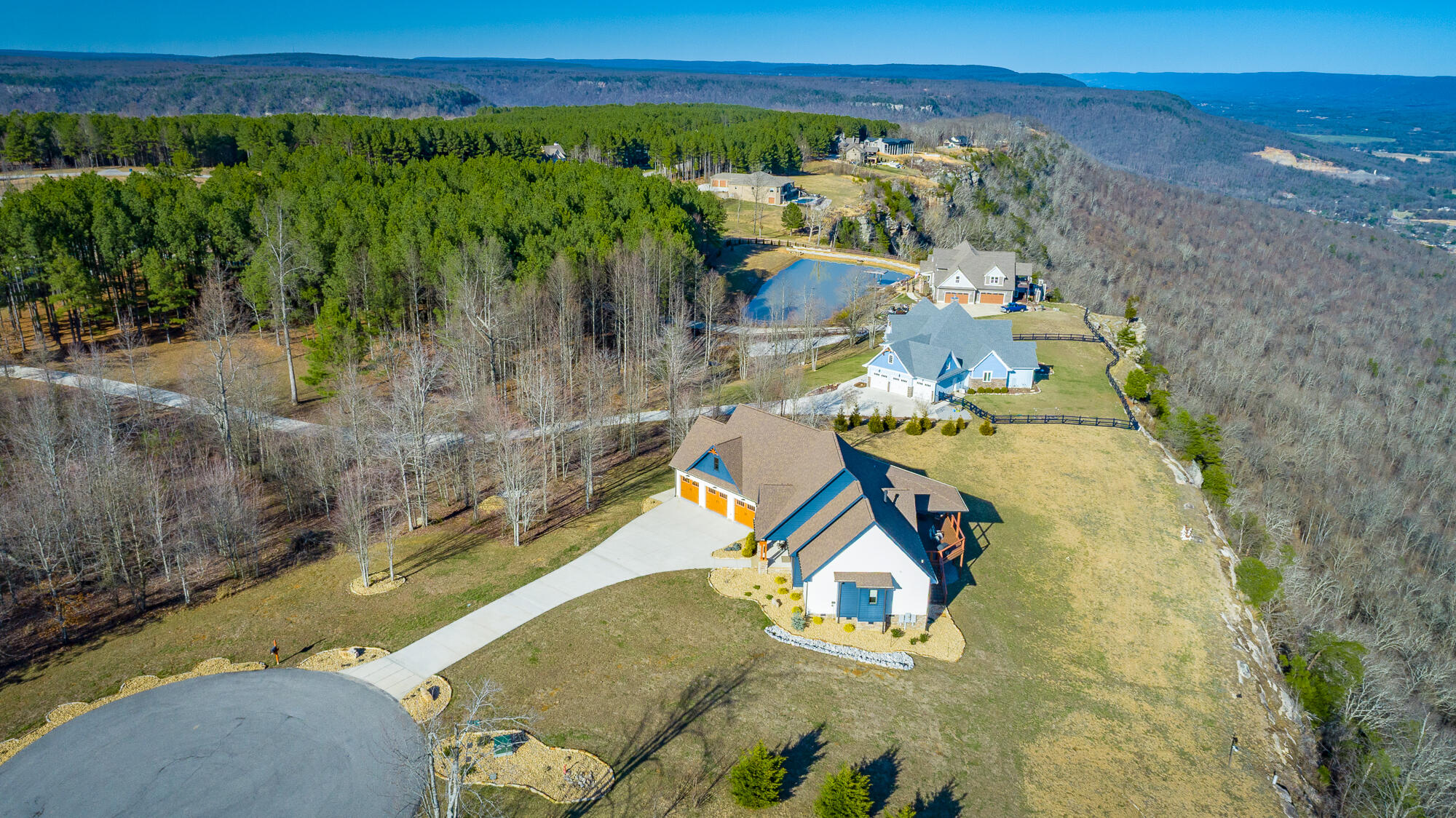 Jasper, Tennessee, 37347, United States, 3 Bedrooms Bedrooms, ,3 BathroomsBathrooms,Residential,Active,2020774