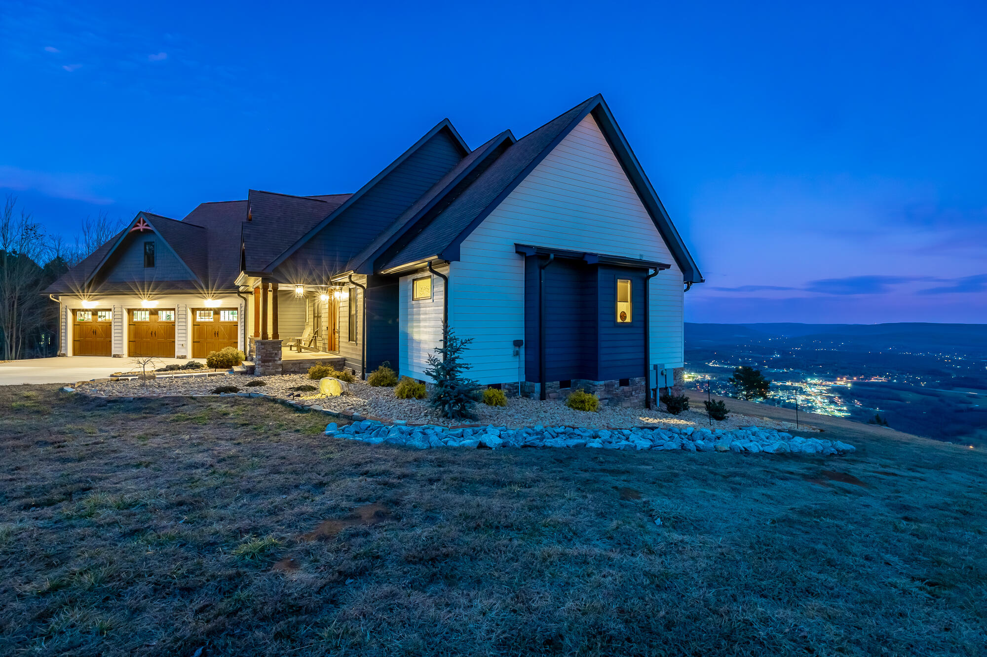 Jasper, Tennessee, 37347, United States, 3 Bedrooms Bedrooms, ,3 BathroomsBathrooms,Residential,Active,2020774