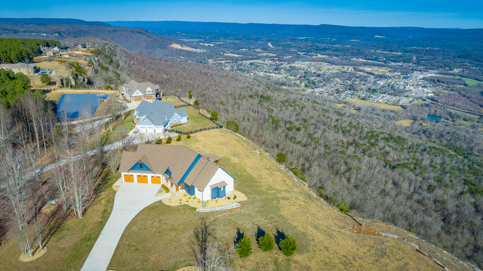 Jasper, Tennessee, 37347, United States, 3 Bedrooms Bedrooms, ,3 BathroomsBathrooms,Residential,Active,2020774