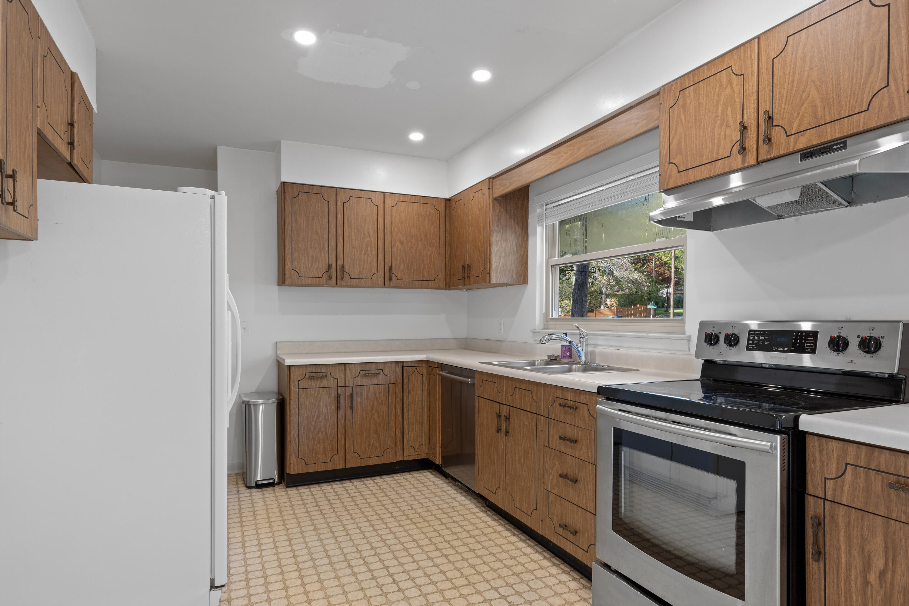 2550 Avalon Circle, Chattanooga, Tennessee image 12