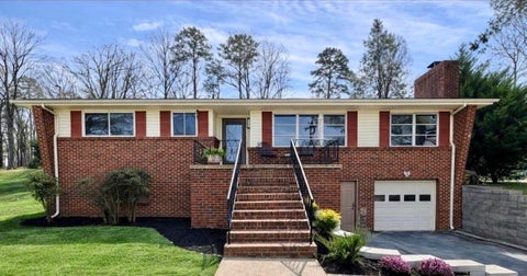 Homes For Sale - 1402 John Ross Road<br/> Hamilton County, Chattanooga, TN 37412