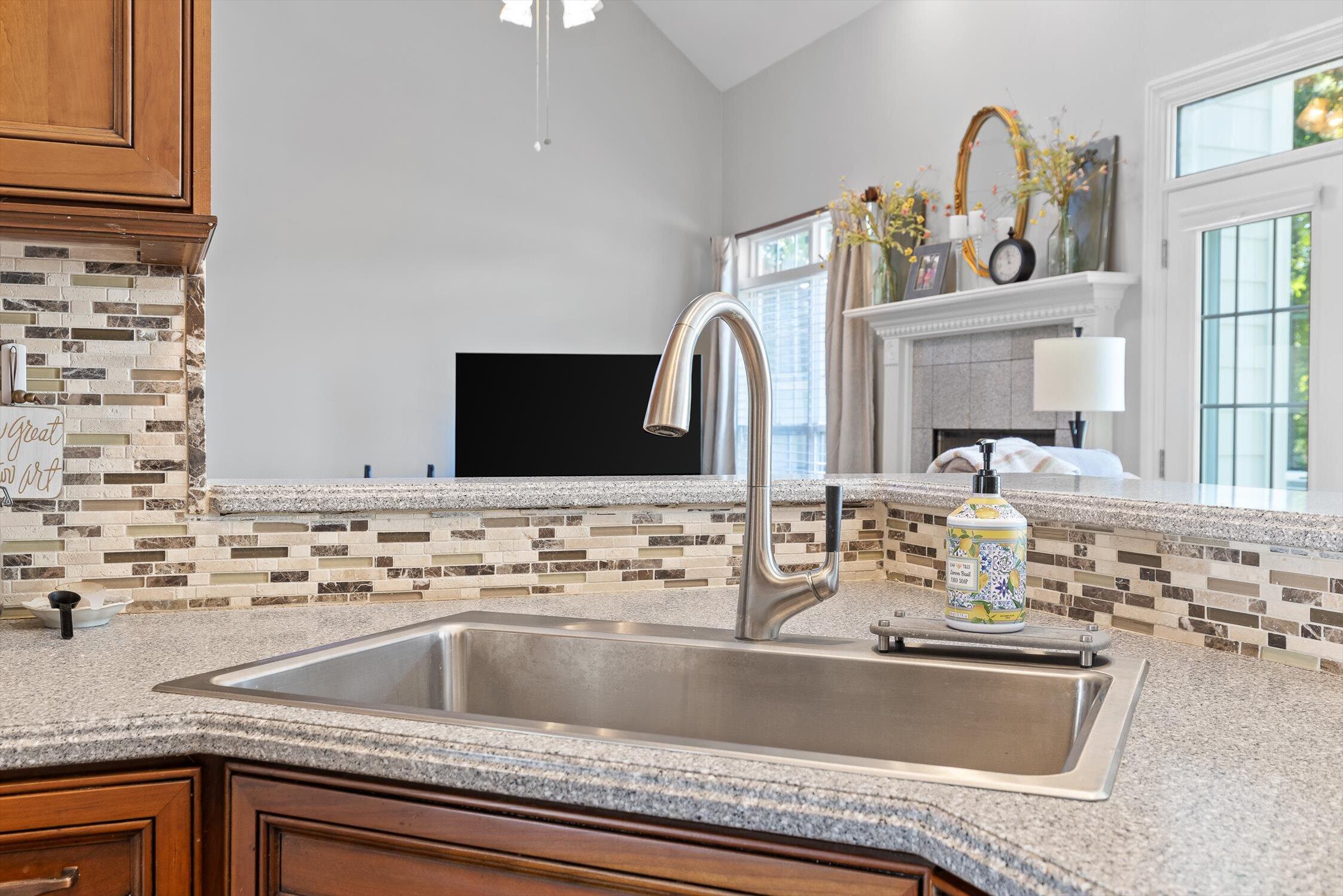 Ringgold, Georgia 30736, United States, 4 Bedrooms Bedrooms, ,3 BathroomsBathrooms,Residential,Active,201977