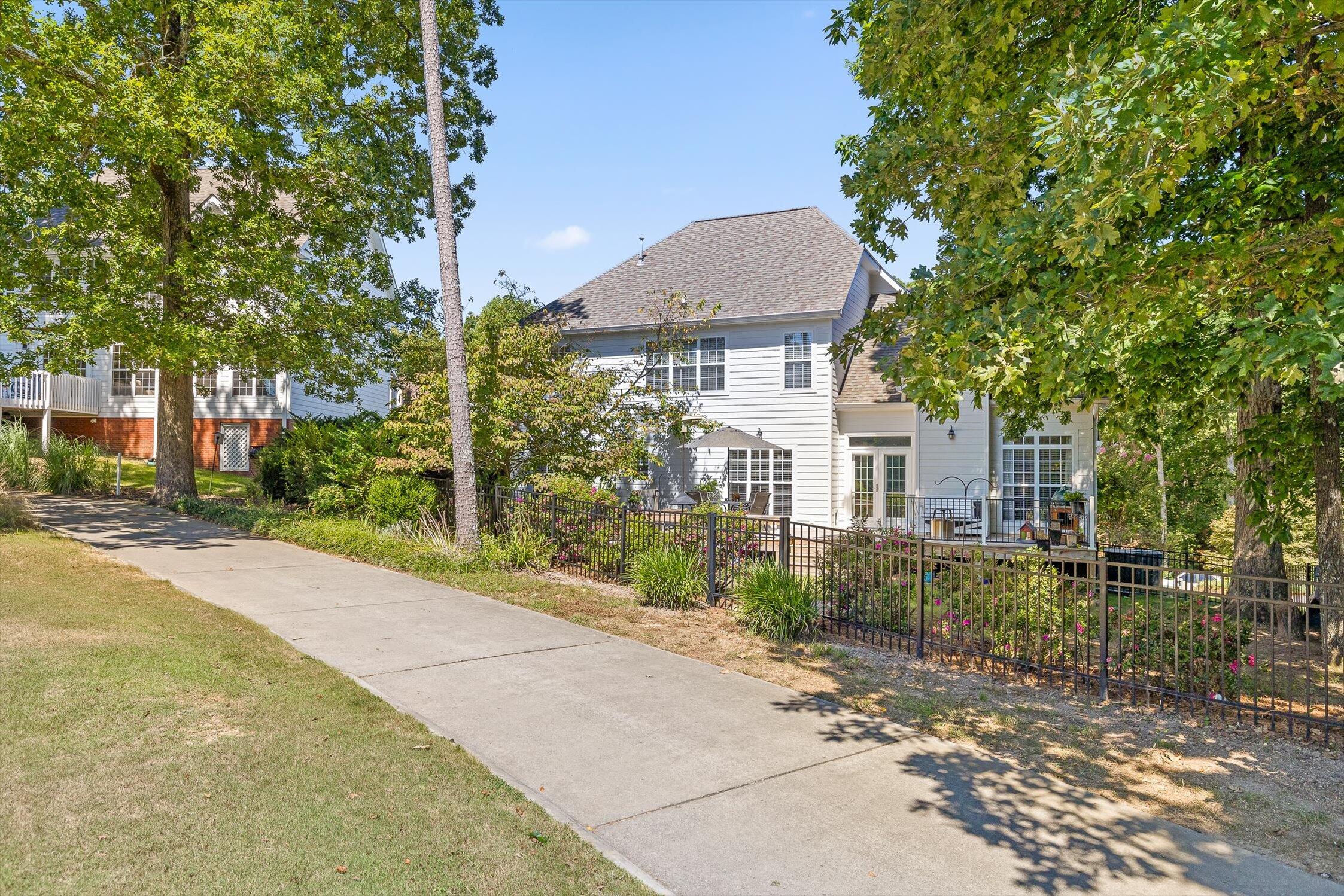 Ringgold, Georgia 30736, United States, 4 Bedrooms Bedrooms, ,3 BathroomsBathrooms,Residential,Active,201977