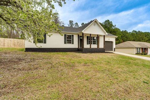 Photo of 329 Pinewood Drive, Rock Spring, GA 30739 (MLS # 1530233)