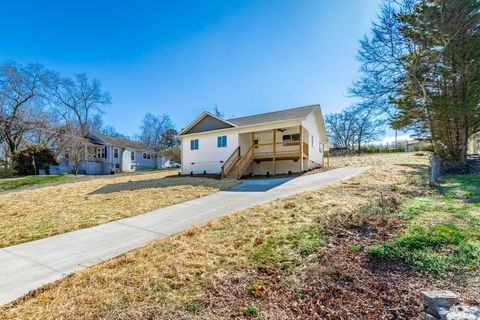 Photo of 117 Chestnut Street, Rossville, GA 30741 (MLS # 1529835)
