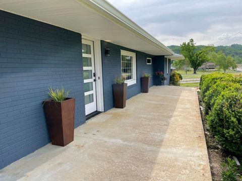 Tiny photo for 8011 Shallowford Road, Chattanooga, TN 37421 (MLS # 1530524)