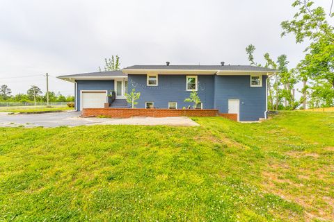 Tiny photo for 8011 Shallowford Road, Chattanooga, TN 37421 (MLS # 1530524)