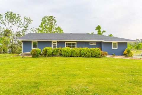 Tiny photo for 8011 Shallowford Road, Chattanooga, TN 37421 (MLS # 1530524)