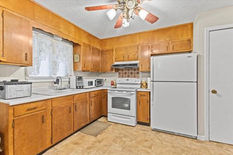 Tiny photo for 2428 Leann Circle, Chattanooga, TN 37406 (MLS # 1529888)