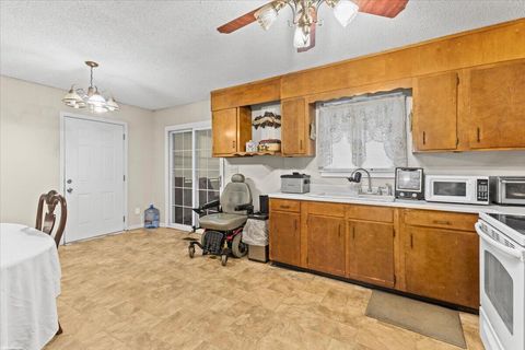 Tiny photo for 2428 Leann Circle, Chattanooga, TN 37406 (MLS # 1529888)