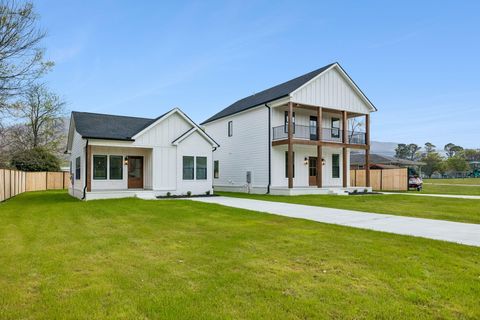 Photo of 106 N Moss Avenue, Chattanooga, TN 37419 (MLS # 1531817)