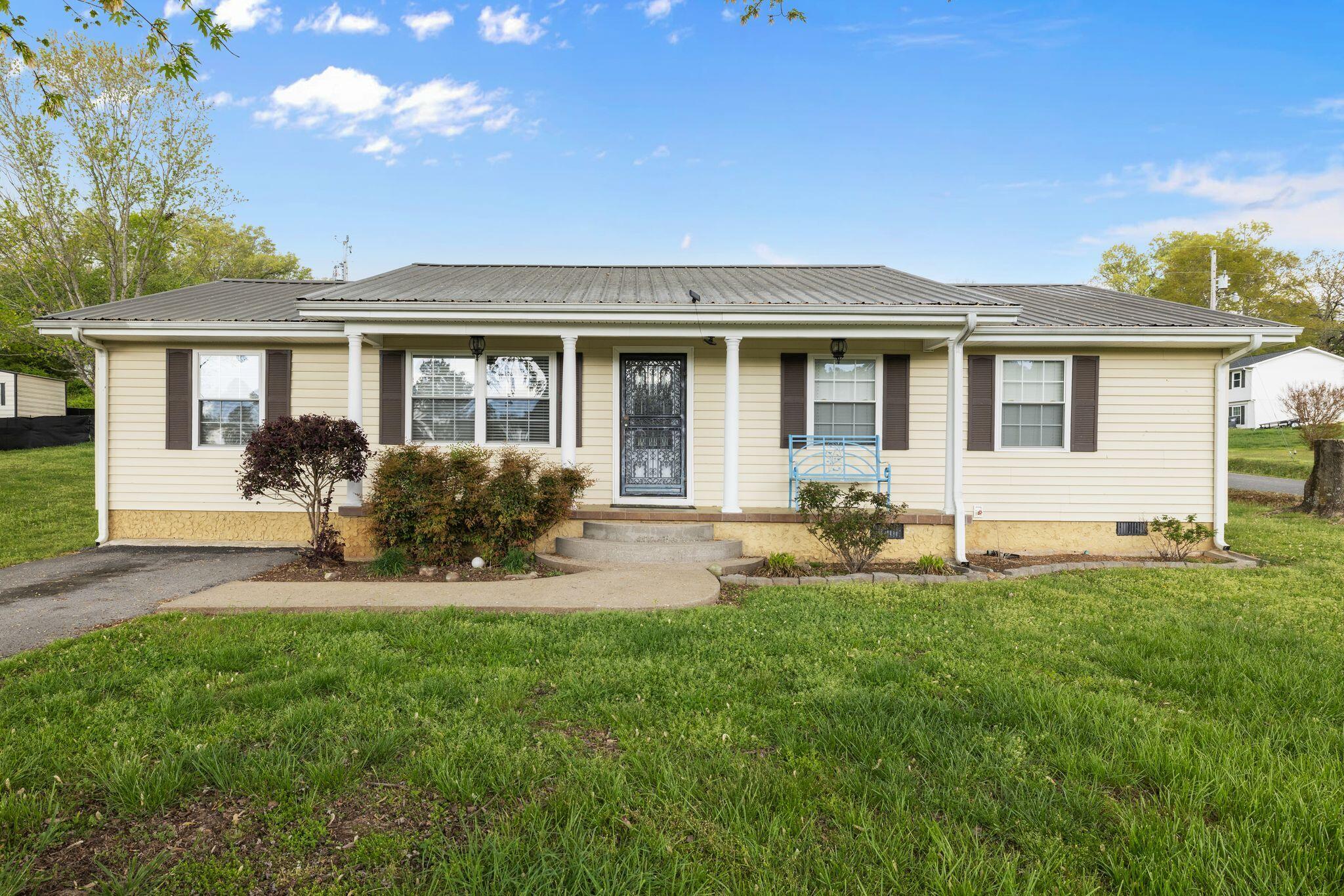 1033 Nickajack Circle, Jasper, Tennessee image 2