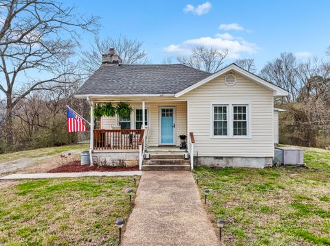 Homes For Sale - 430 W Circle Drive<br/> Rossville, GA 30741