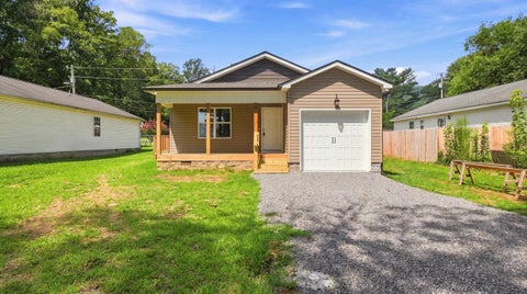 Photo of 786 Castleview Circle, Jasper, TN 37347 (MLS # 1540991)
