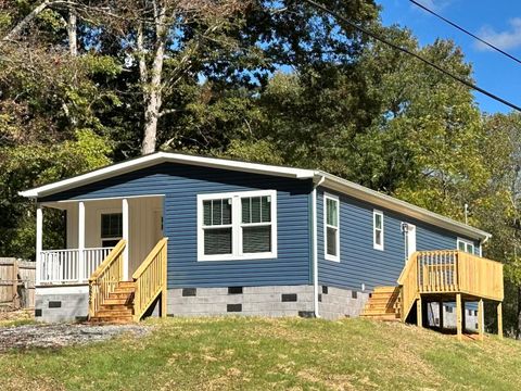 Photo of 6626 Collins Lane, Knoxville, TN 37918 (MLS # 1522297)