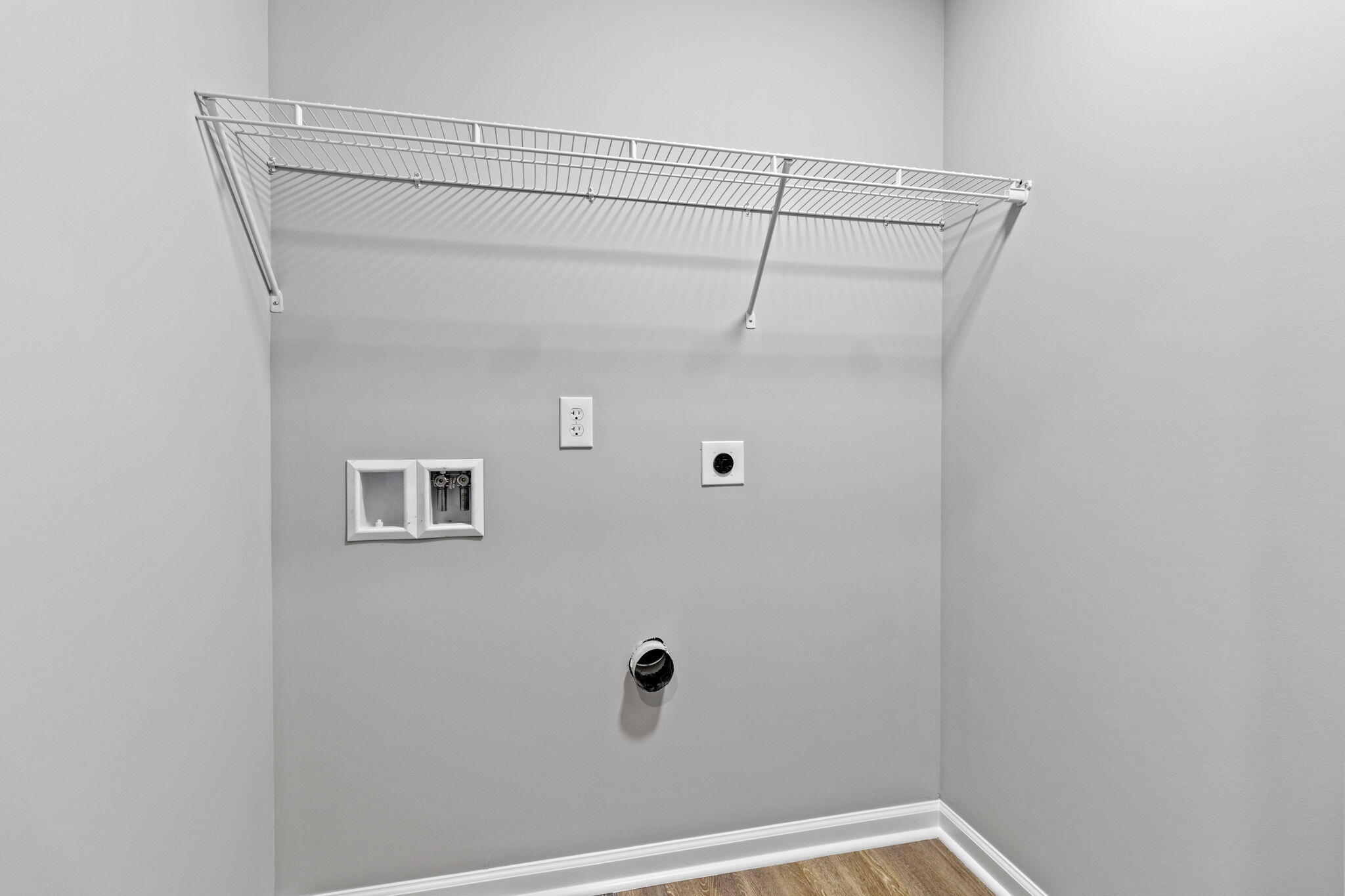 Chattanooga, Tennessee 37406, United States, 3 Bedrooms Bedrooms, ,2 BathroomsBathrooms,Residential,Active,35693