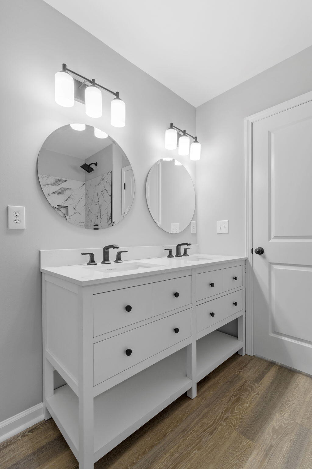 Chattanooga, Tennessee 37406, United States, 3 Bedrooms Bedrooms, ,2 BathroomsBathrooms,Residential,Active,35693