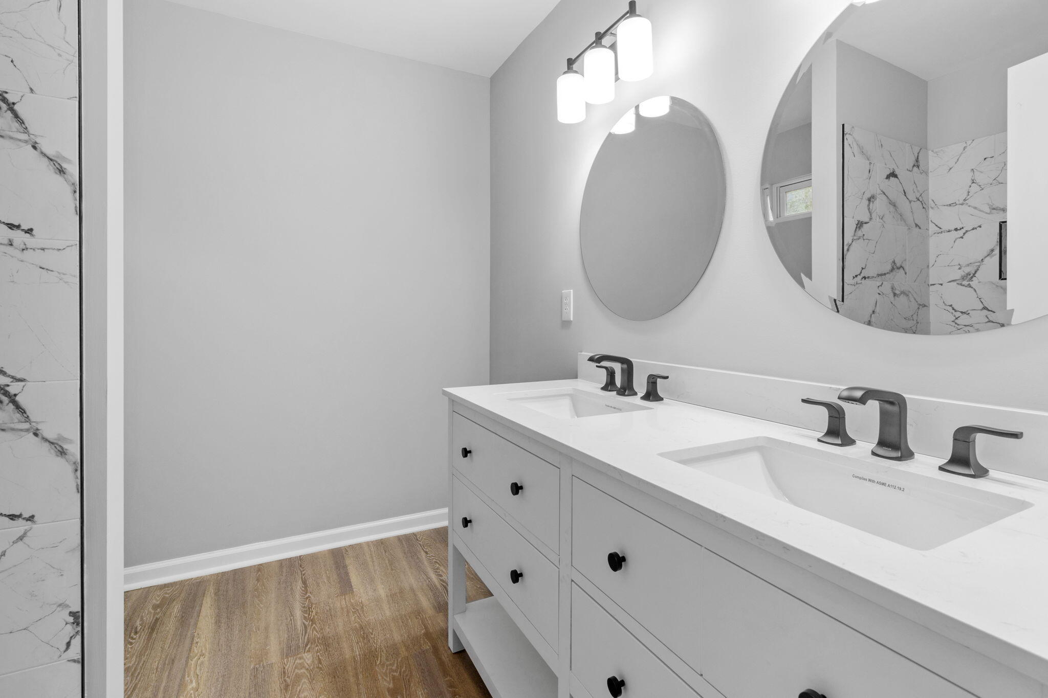 Chattanooga, Tennessee 37406, United States, 3 Bedrooms Bedrooms, ,2 BathroomsBathrooms,Residential,Active,35693