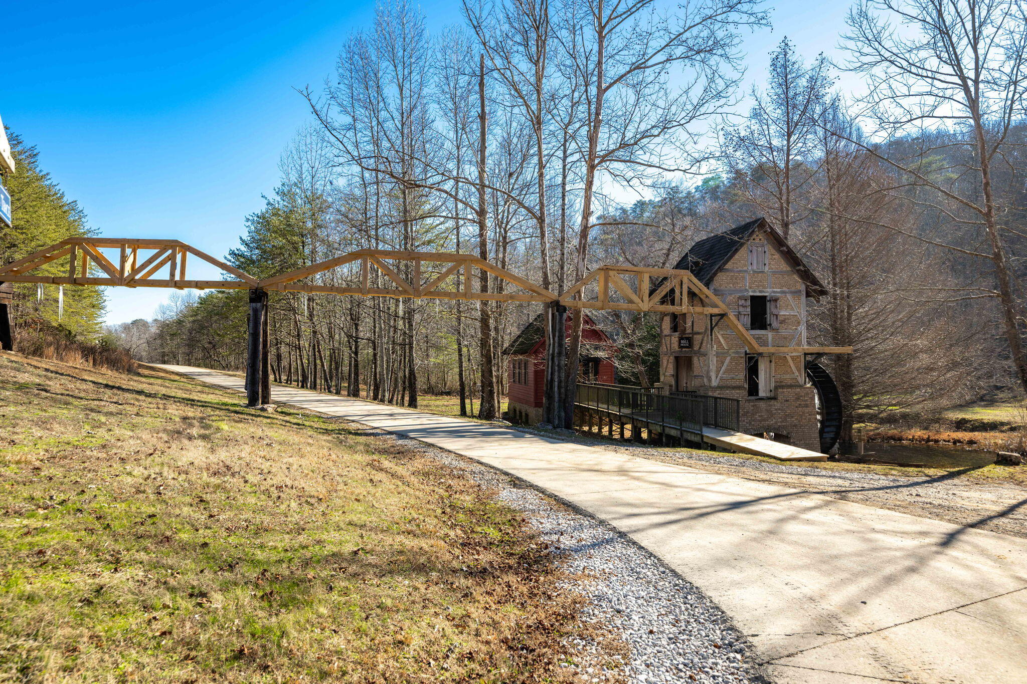 Valley Rim Drive, Chickamauga, Georgia image 22