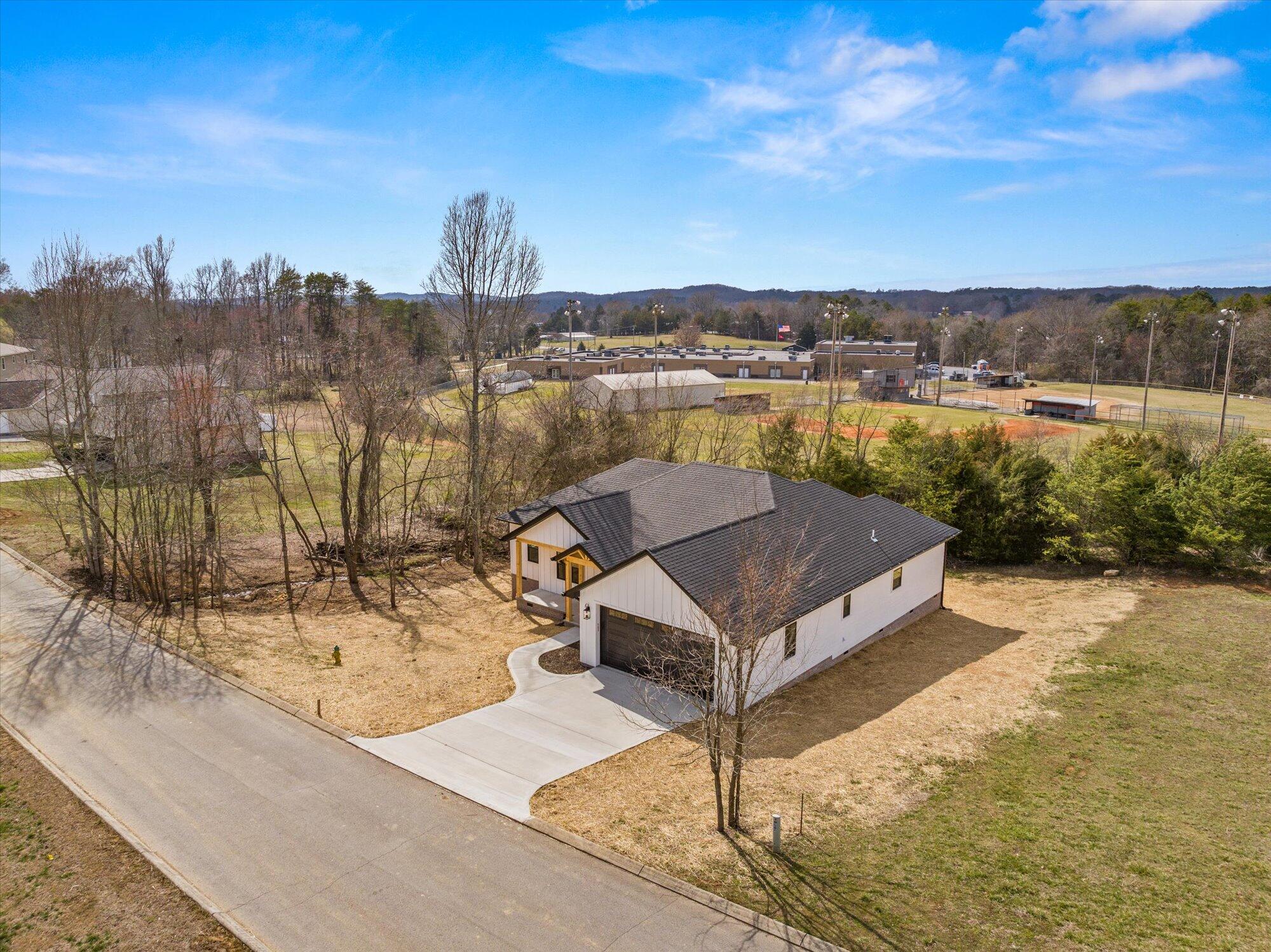 211 W Park Circle, Decatur, Tennessee image 39