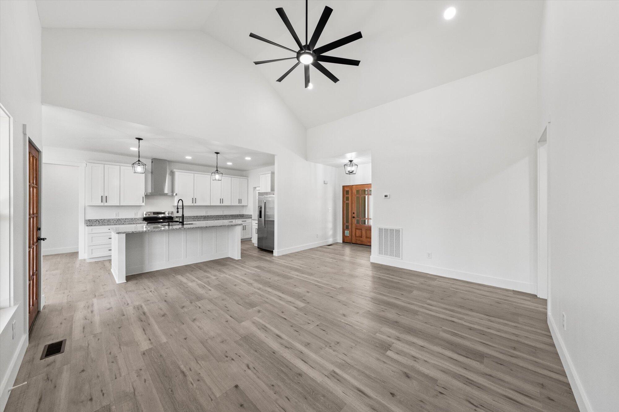 211 W Park Circle, Decatur, Tennessee image 7
