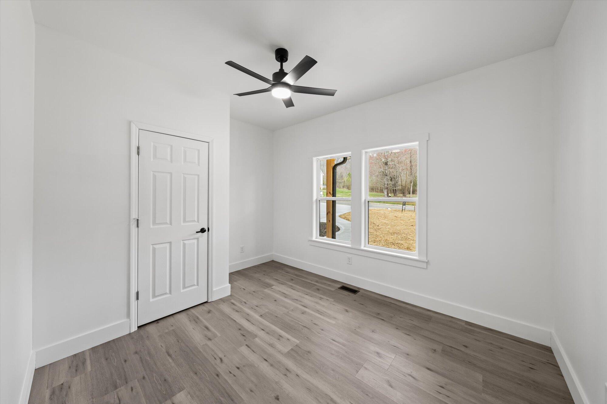 211 W Park Circle, Decatur, Tennessee image 26