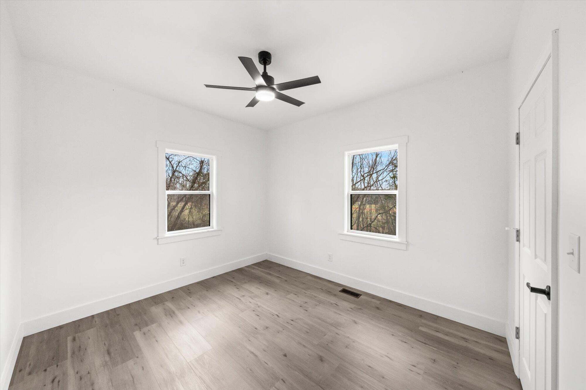 211 W Park Circle, Decatur, Tennessee image 23