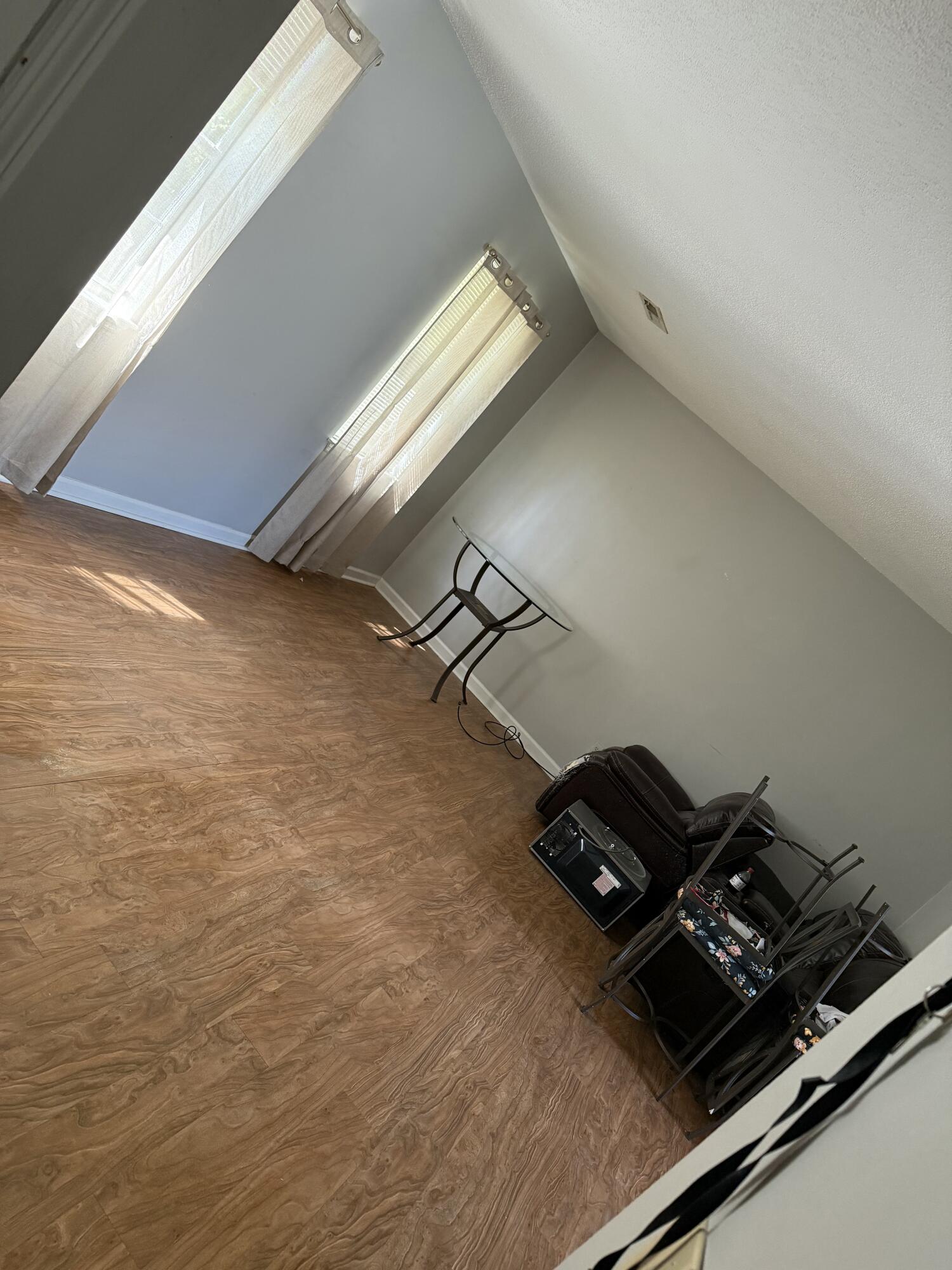 Rossville, Georgia 30741, United States, 4 Bedrooms Bedrooms, ,2 BathroomsBathrooms,Residential,Active,230328