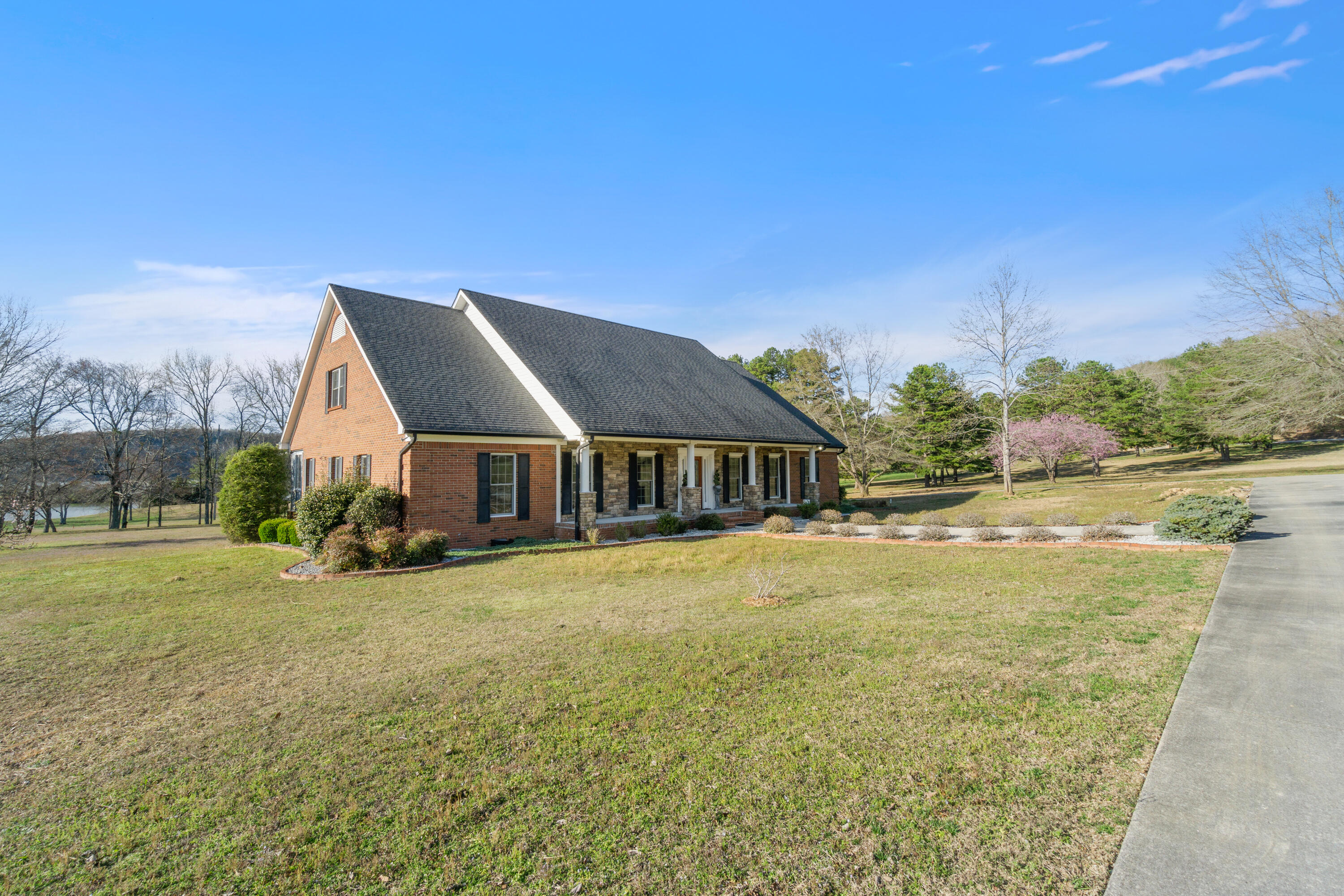 8121 Highway 156, South Pittsburg, Tennessee image 8