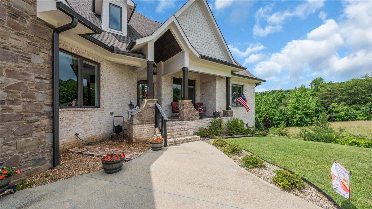 Jasper, Tennessee, 37347, United States, 4 Bedrooms Bedrooms, ,3 BathroomsBathrooms,Residential,Active,2051962