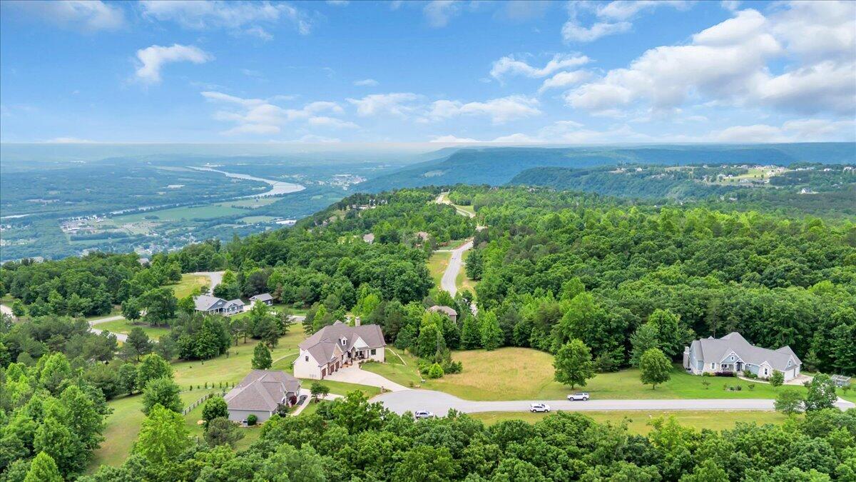 Jasper, Tennessee, 37347, United States, 4 Bedrooms Bedrooms, ,3 BathroomsBathrooms,Residential,Active,2051962