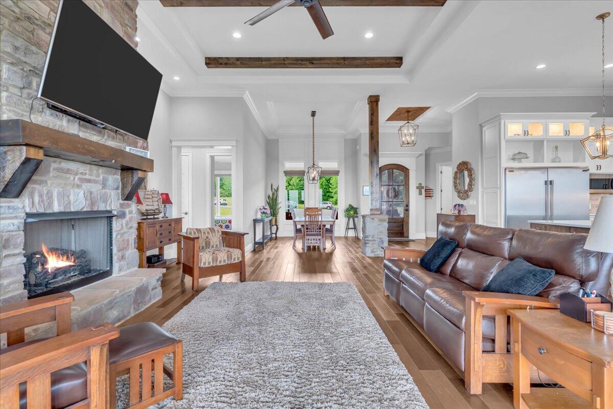 Jasper, Tennessee, 37347, United States, 4 Bedrooms Bedrooms, ,3 BathroomsBathrooms,Residential,Active,2051962