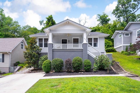 Photo of 1317 Hixson Pike, Chattanooga, TN 37405 (MLS # 1536349)