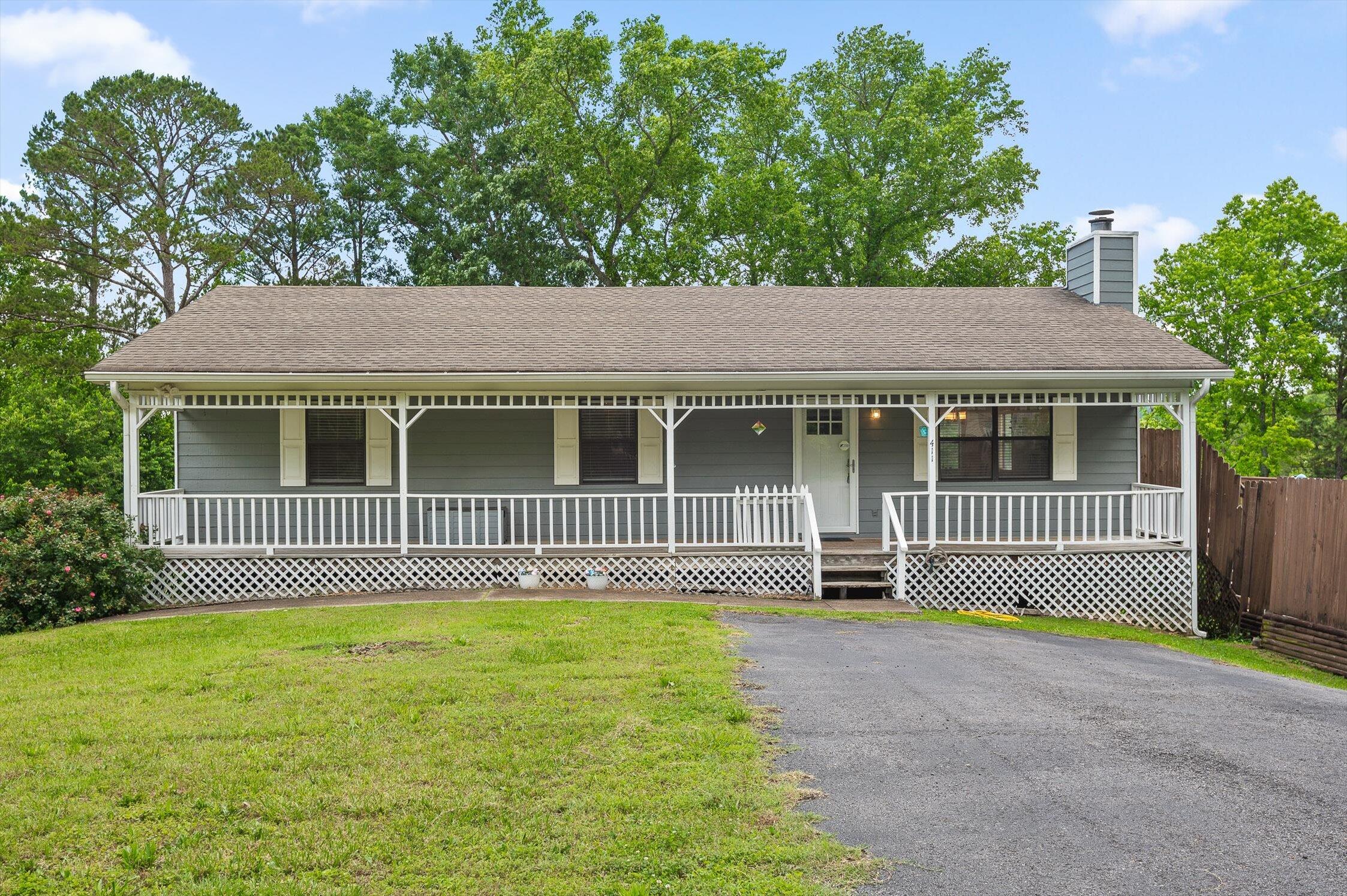 411 Meadow Green Drive, Ringgold, Georgia image 1
