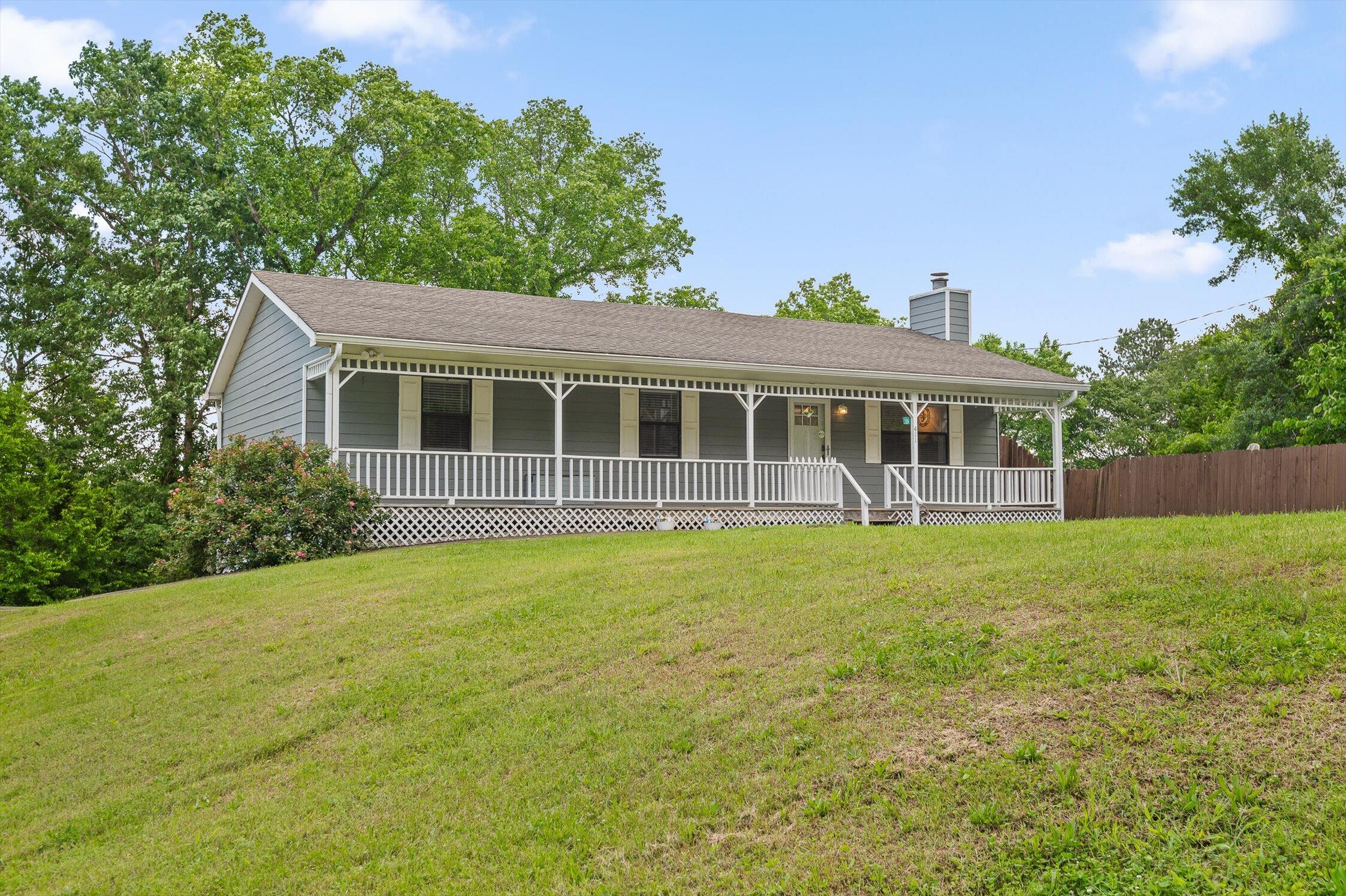 411 Meadow Green Drive, Ringgold, Georgia image 6