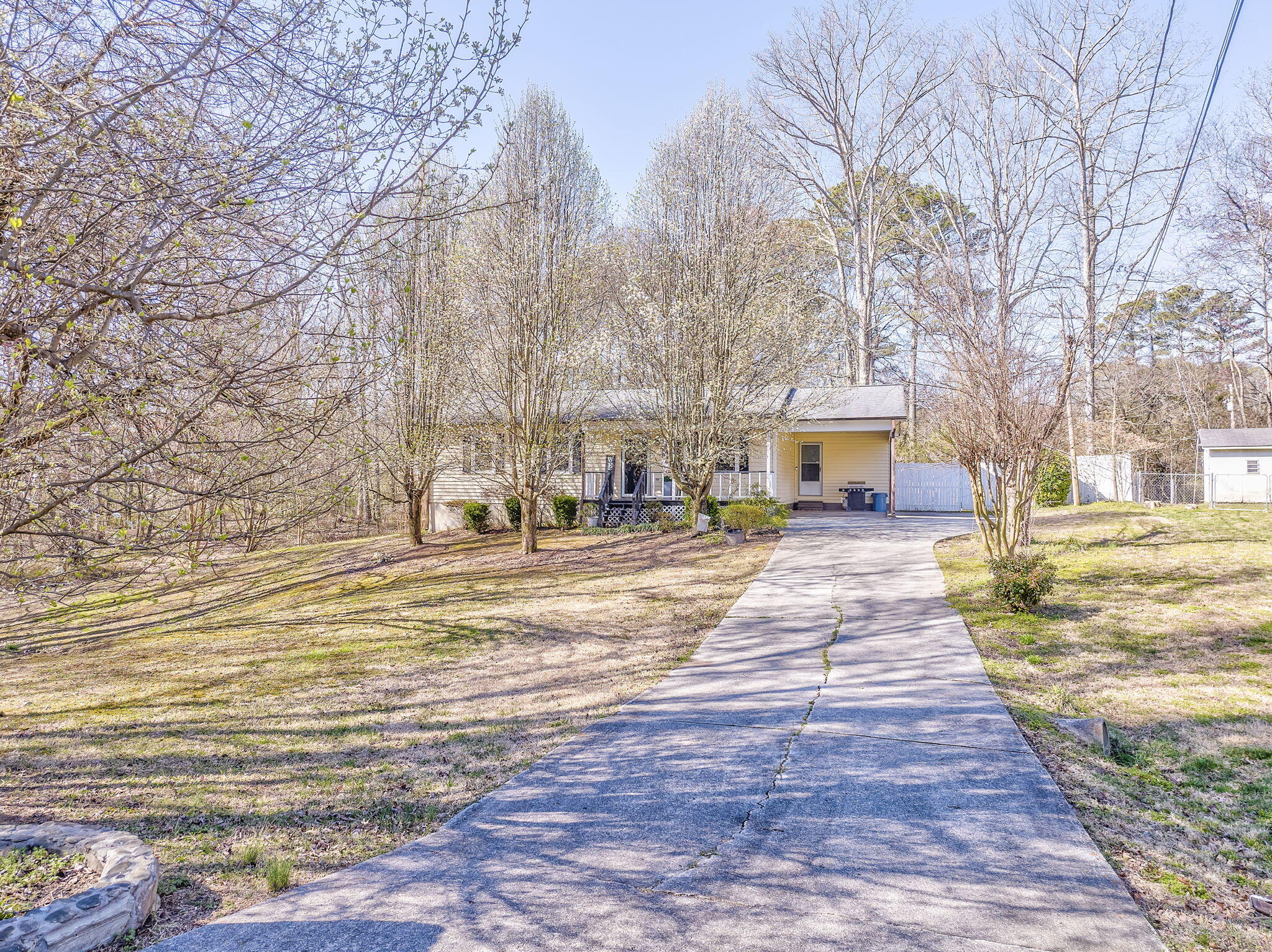 624 Deer Trail, Dalton, Georgia image 1