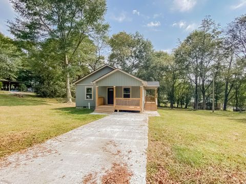 Photo of 205 Cavender Street, LaFayette, GA 30728 (MLS # 1505747)