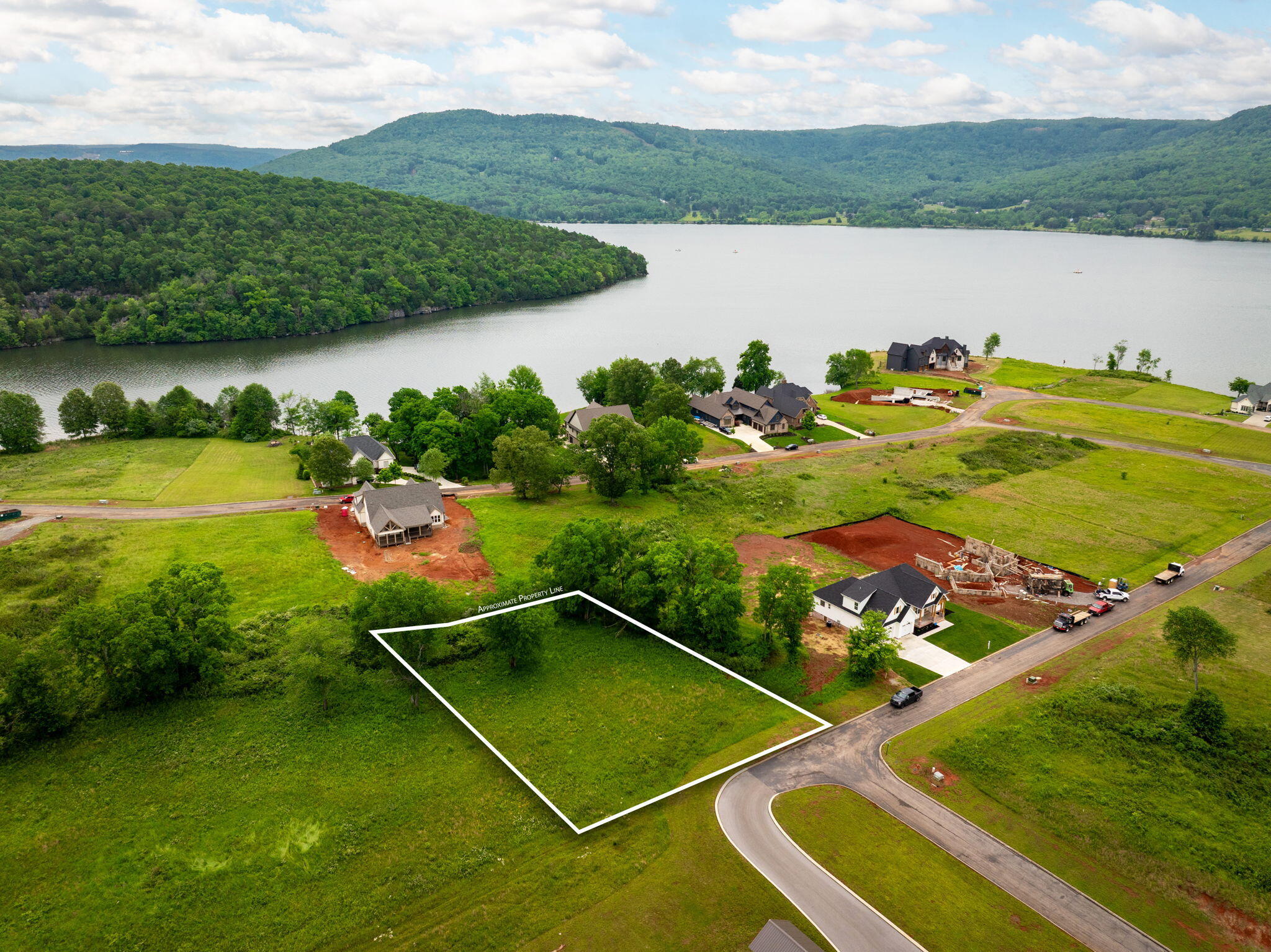 Starboard Drive, Jasper, Tennessee image 1