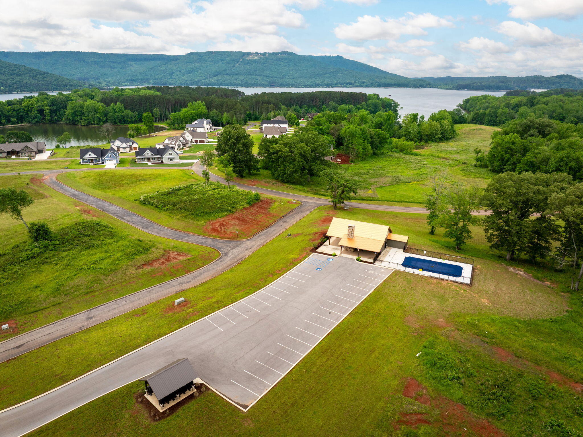 Starboard Drive, Jasper, Tennessee image 11