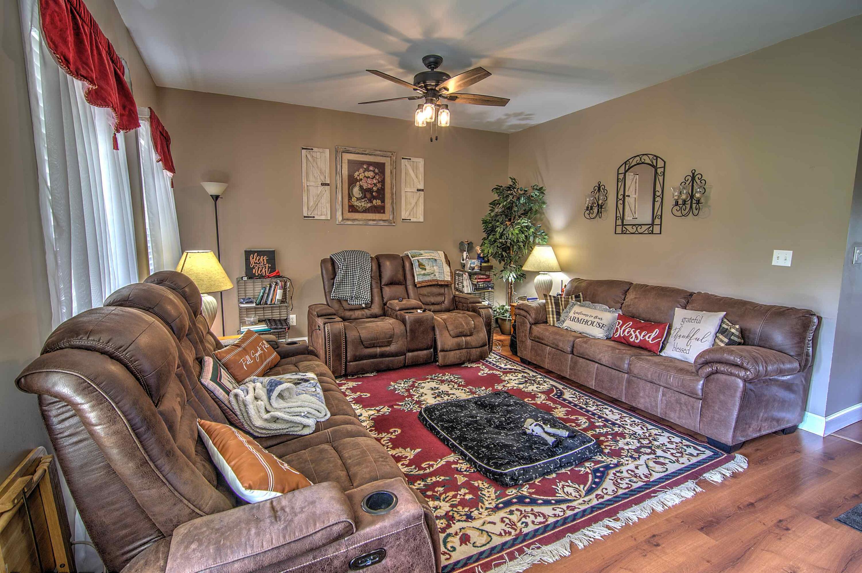 Higdon, Alabama 35979, United States, 3 Bedrooms Bedrooms, ,2 BathroomsBathrooms,Residential,Active,218453