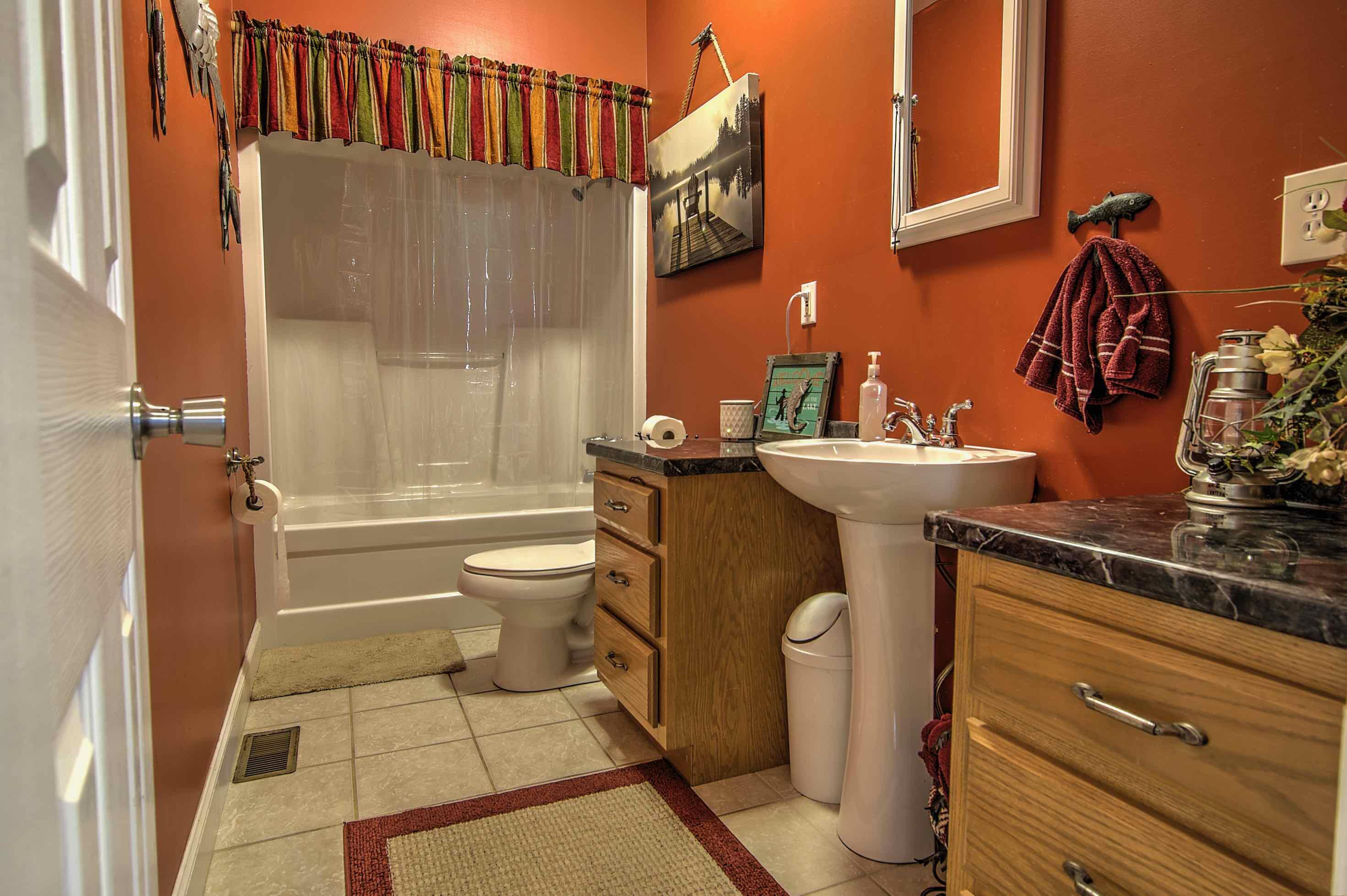 Higdon, Alabama 35979, United States, 3 Bedrooms Bedrooms, ,2 BathroomsBathrooms,Residential,Active,218453