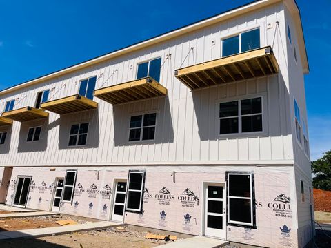 Photo of 903 Montague Place, Chattanooga, TN 37408 (MLS # 1532515)